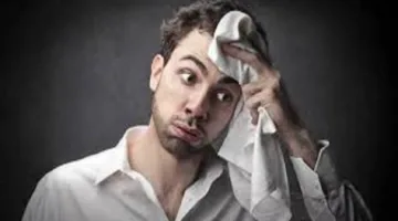 د. الأبجيجي: التعرق طريقة طبيعية للتحكم في حرارة الجسم، ولكن زيادته قد تشير إلى مشكلة صحية.