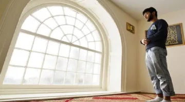 د. نجيب عوضين يشرح قواعد الحركة أثناء أداء الصلاة