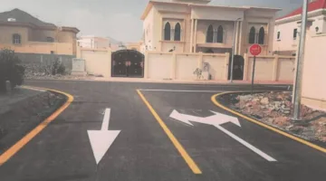 «دائرة الأشغال في الفجيرة تشرع في تنفيذ مشروعات للطرق الداخلية»