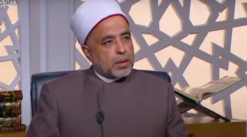 دار الإفتاء تفسر موقف تغطية القدمين أثناء صلاة المرأة