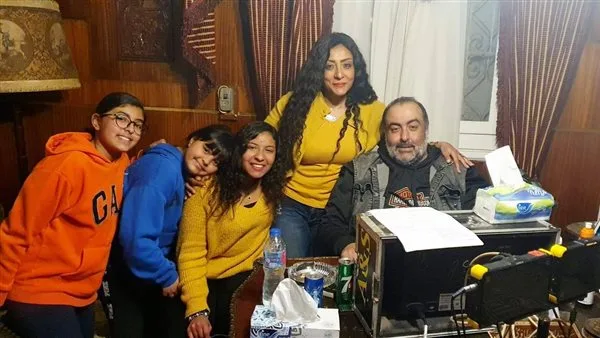 داليا فرج تعبر عن حزنها لوفاة طليقها المخرج سامح عبد العزيز وتصفه بأنه “شخص كبير وضخم”