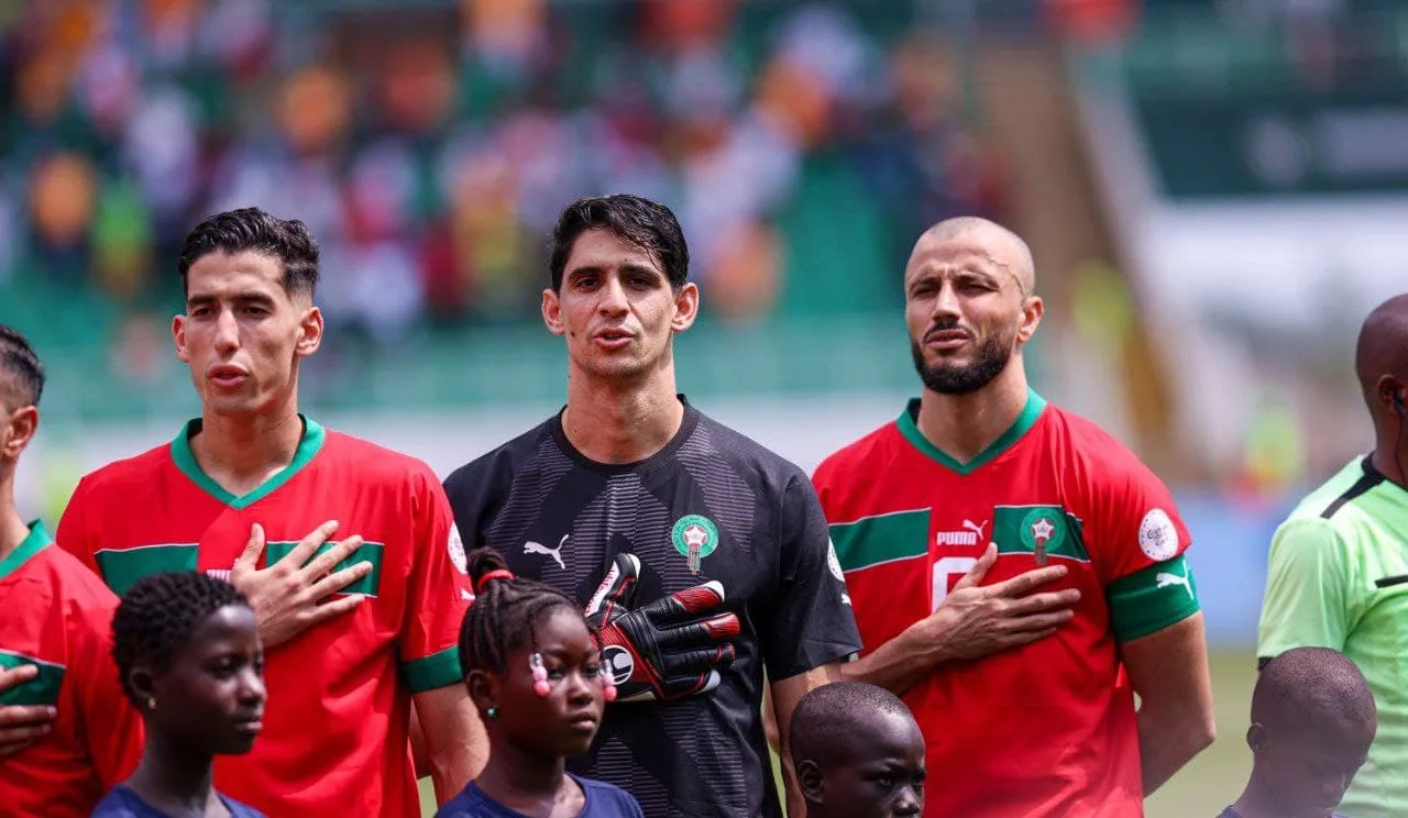 دفعة كبيرة للركراكي.. عودة مدافع منتخب المغرب إلى المنافسات دفعة كبيرة للركراكي.. عودة مدافع منتخب المغرب إلى المنافسات