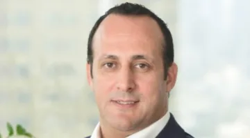 «دو» و«عُمانتل» تطلقان كابل البحري «بوابة عُمان-الإمارات»