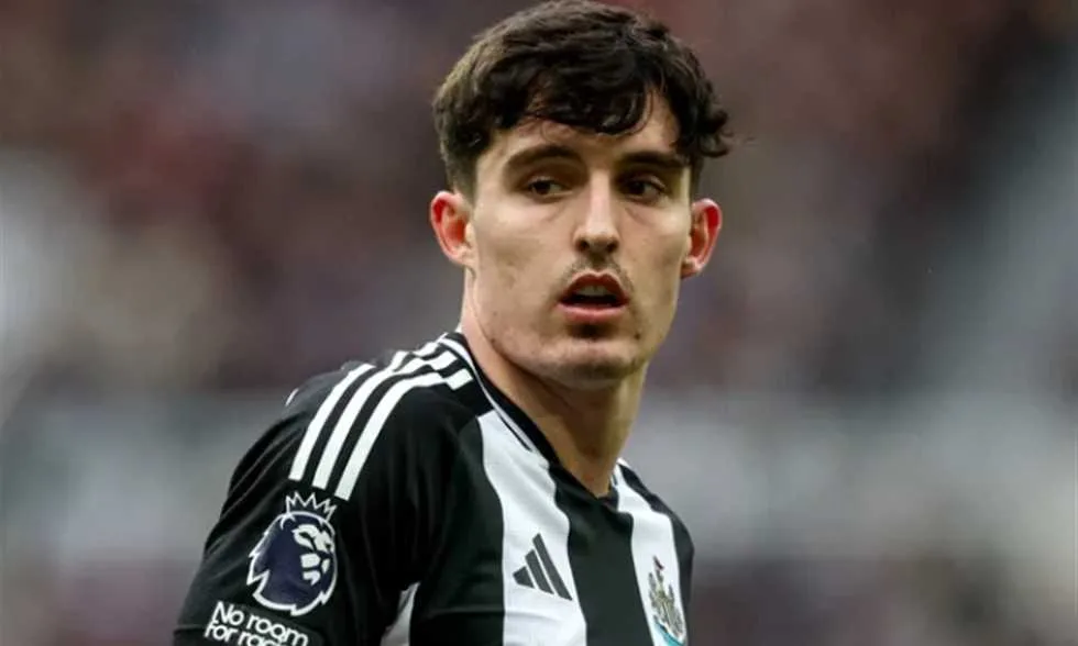 ديلي ميل: مانشستر سيتي يستهدف ليفرامينتو… ومطالب نيوكاسل المالية ديلي ميل: مانشستر سيتي يستهدف ليفرامينتو… ومطالب نيوكاسل المالية