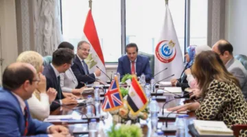 وزير الصحة يناقش مع السفير البريطاني في مصر سبل تعزيز التعاون والاستثمار في المجال الصحي