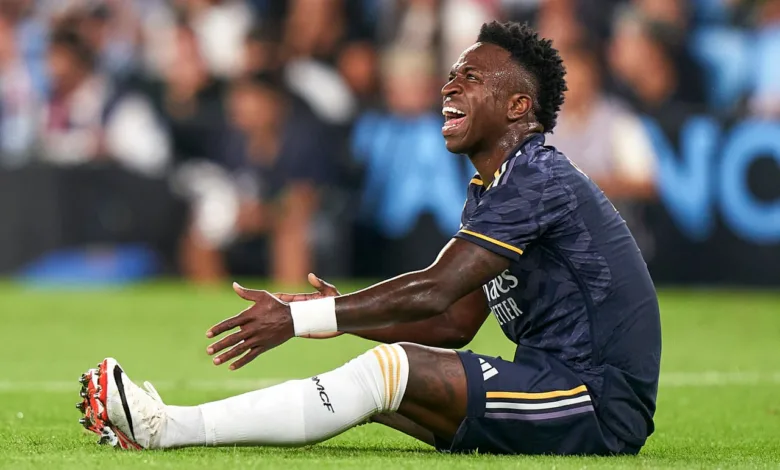 رئيس الاتحاد يفاجئ الجميع بإعلان حول انضمام فينيسيوس إلى دوري روشن رئيس الاتحاد يفاجئ الجميع بإعلان حول انضمام فينيسيوس إلى دوري روشن