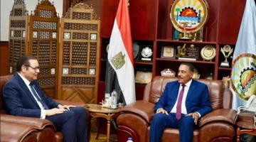 رئيس «الرقابة الصحية» ومحافظ مطروح يتباحثان استعداد المؤسسات الصحية للحصول على اعتماد GAHAR