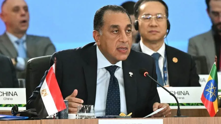 رئيس الوزراء: من الضروري تعزيز الشراكة بين البنوك المركزية في دول بريكس لتسهيل المعاملات المالية بالعملات المحلية. رئيس الوزراء: من الضروري تعزيز الشراكة بين البنوك المركزية في دول بريكس لتسهيل المعاملات المالية بالعملات المحلية.
