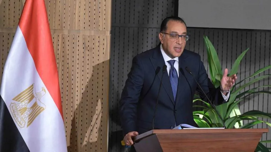 رئيس الوزراء: نسعى لتقليل أسعار السلع الأساسية في ظل انخفاض سعر الدولار رئيس الوزراء: نسعى لتقليل أسعار السلع الأساسية في ظل انخفاض سعر الدولار