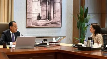 رئيس الوزراء يجتمع بالمدير الإقليمي لمنظمة الصحة العالمية للشرق الأوسط