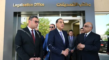 رئيس الوزراء يدشن مكتب “خدمات الأجانب” في العاصمة الإدارية لتسهيل إجراءات الزواج وامتلاك العقارات.