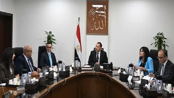 رئيس الوزراء يراقب تقدم دعم استثمار الذهب رئيس الوزراء يراقب تقدم دعم استثمار الذهب