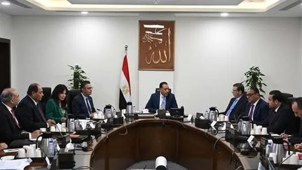 رئيس الوزراء يراقب جهود تعزيز صناعة السكر في مصر وزيادة الإنتاج المحلي رئيس الوزراء يراقب جهود تعزيز صناعة السكر في مصر وزيادة الإنتاج المحلي