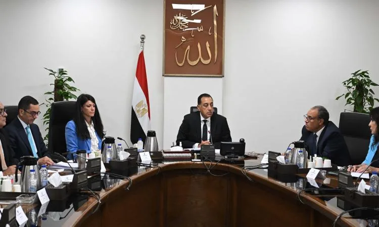 رئيس الوزراء يراقب جهود تعزيز وتطوير التعاون الاقتصادي بين مصر والولايات المتحدة