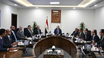 رئيس الوزراء يراقب سير تنفيذ توصيات اللجنة الاستشارية لتنمية العمران وتصدير العقارات