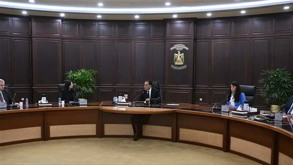 رئيس الوزراء يناقش فرص الاستثمار المتاحة مع الدول الخليجية قيد التفاوض.