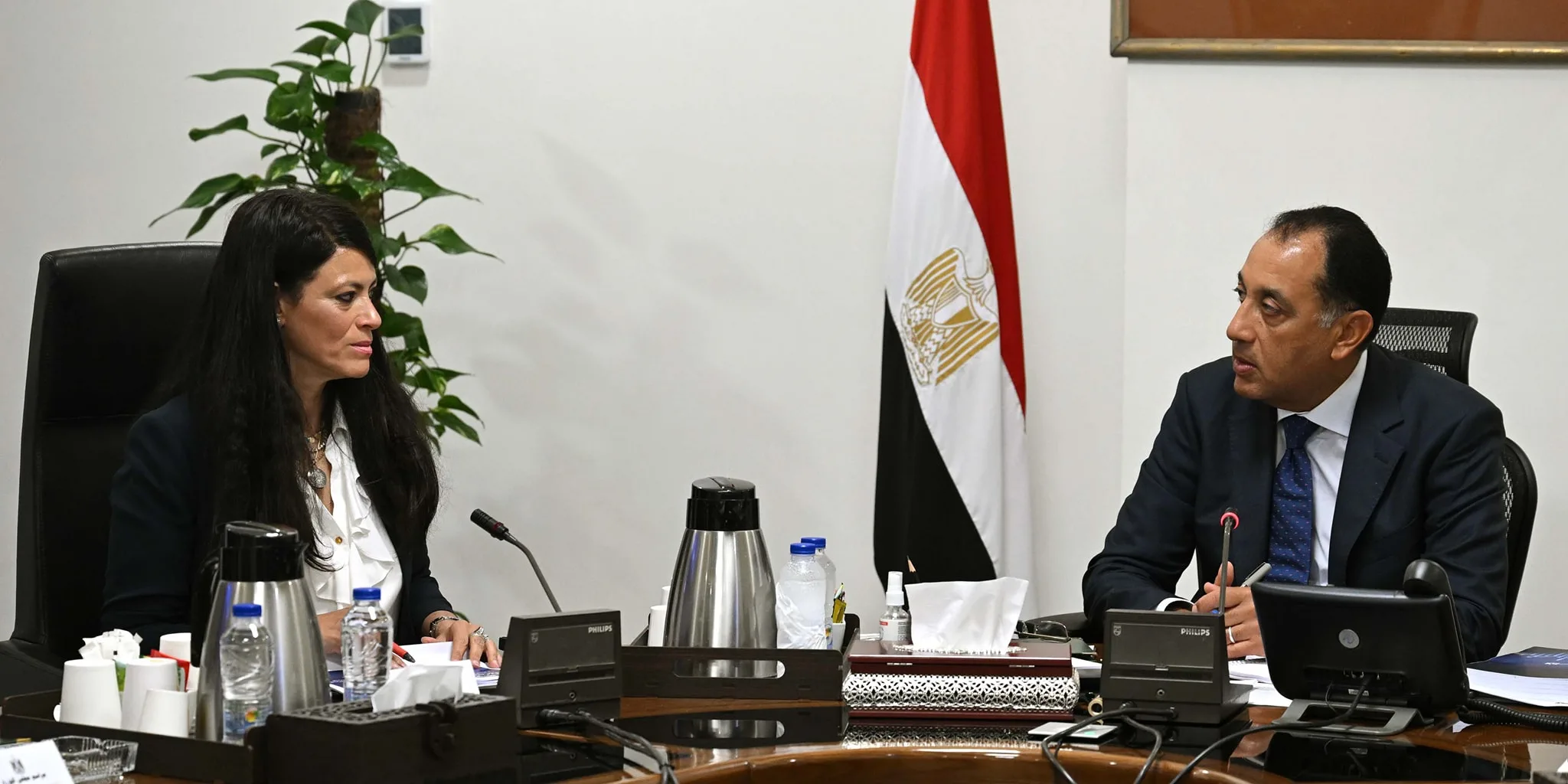 رئيس الوزراء يناقش مع “المشاط” الاستعدادات لإطلاق الرواية الوطنية للتنمية الاقتصادية رئيس الوزراء يناقش مع “المشاط” الاستعدادات لإطلاق الرواية الوطنية للتنمية الاقتصادية