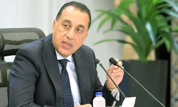 رئيس الوزراء يواصل جولات التفقد لمشروعات التنمية والخدمات في الإسكندرية