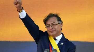رئيس كولومبيا يوجه بإيقاف سفن الفحم المتوجهة إلى إسرائيل
