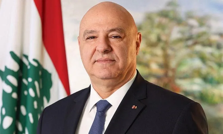 رئيس لبنان: تجري محادثات مع “حزب الله” بشأن قضية الأسلحة.
