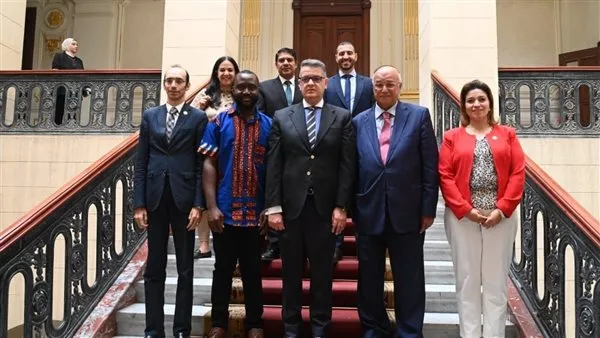 رئيس لجنة حقوق الإنسان في مجلس النواب يلتقي مسؤولًا من الأمم المتحدة لمناقشة سبل التعاون وتعزيز الجهود المحلية. رئيس لجنة حقوق الإنسان في مجلس النواب يلتقي مسؤولًا من الأمم المتحدة لمناقشة سبل التعاون وتعزيز الجهود المحلية.