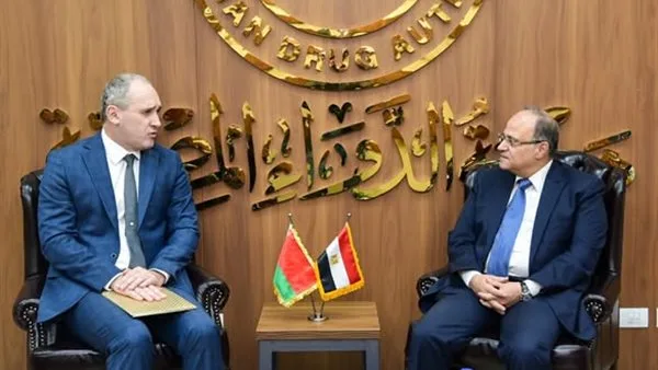 رئيس هيئة الدواء يلتقي سفير بيلاروسيا لبحث سبل التعاون في قطاع الأدوية وتعزيز الوصول إلى الأسواق العالمية رئيس هيئة الدواء يلتقي سفير بيلاروسيا لبحث سبل التعاون في قطاع الأدوية وتعزيز الوصول إلى الأسواق العالمية