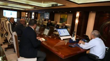 رئيس هيئة قناة السويس يستعرض سبل تعزيز تنافسية حوض بناء السفن في بورسعيد