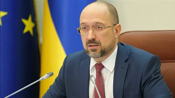 رئيس وزراء أوكرانيا يعلن تنحيه عن منصبه رئيس وزراء أوكرانيا يعلن تنحيه عن منصبه
