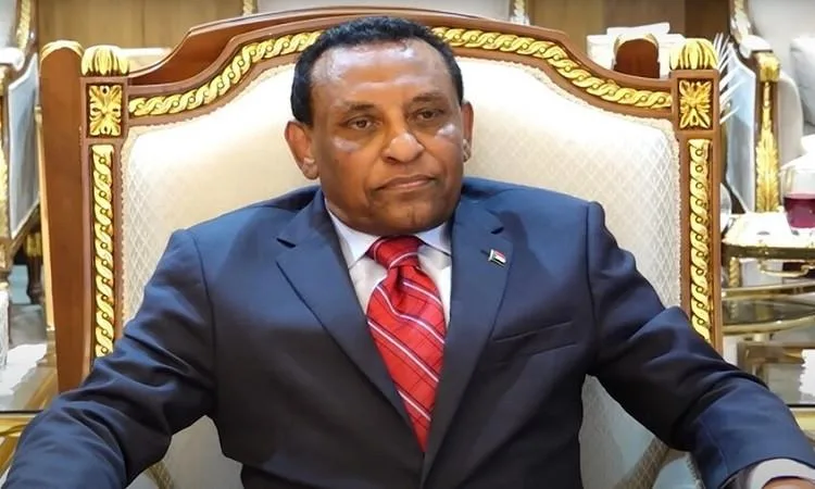 رئيس وزراء السودان يعلن عن تعيين ثلاثة وزراء في تشكيلته الحكومية الجديدة رئيس وزراء السودان يعلن عن تعيين ثلاثة وزراء في تشكيلته الحكومية الجديدة