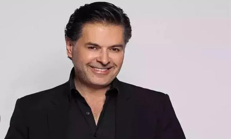 راغب علامة يتحدث مع رئيس نقابة الموسيقيين ويشدد على أن مصر تعتبر وطنه الثاني راغب علامة يتحدث مع رئيس نقابة الموسيقيين ويشدد على أن مصر تعتبر وطنه الثاني