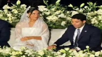 رامي إمام يُحيي زفاف حفيد عادل إمام بحضور الأهل والأصدقاء.