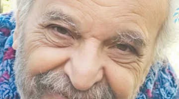 رجائي ونيس: ما السبب وراء عدم نشره رسائله الشخصية إلا بعد وفاته؟