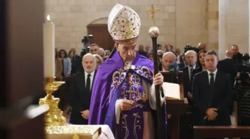 رجي زار البطريرك الراعي في المستشفى للاطمئنان على حالته الصحية