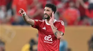 رسالة اعتذار: وسام أبوعلي يلتمس العذر من جمهور الأهلي قبل مغادرته