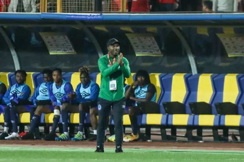 رسمياً.. الهلال السوداني يعلن عن مغادرة مدربه رسمياً.. الهلال السوداني يعلن عن مغادرة مدربه