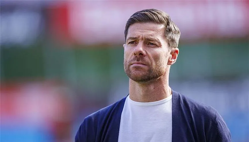 رسمياً.. ريال مدريد يتعاقد مع ألفارو كاريراس