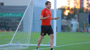 رسميًا | فايلر يباشر مسيرته التدريبية بتجربة جديدة خارج القارة الأوروبية