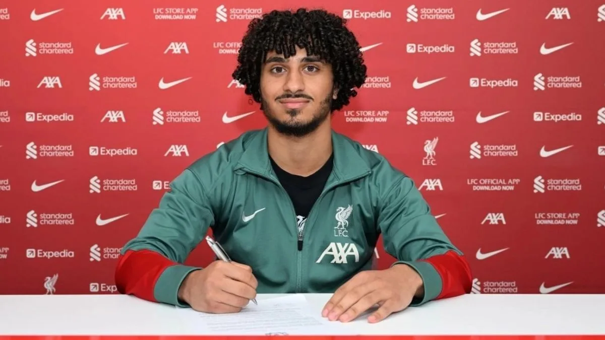 رسميًا.. ليفربول يتعاقد مع نجم مصري شاب رسميًا.. ليفربول يتعاقد مع نجم مصري شاب