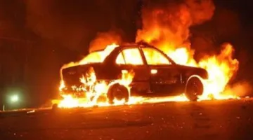 رعاية إلهية تحمي أبًا وأطفاله من إحتراق داخل سيارة في أبو النمرس.