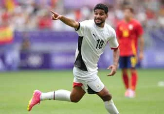 رغم جاذبية العروض الإماراتية.. إبراهيم عادل يسعى لتحقيق الاحتراف الأوروبي وسط 3 عروض متاحة.