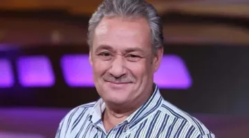 «رمز السينما الواقعية».. فاروق الفيشاوي نجم باقٍ في قلوب الجماهير