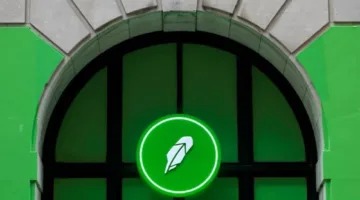 «روبن هود» تطلق عملات رقمية لتيسير تداول الأسهم الأمريكية في أوروبا