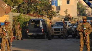 روسيا تُعلن مقتل 160 جنديًا أوكرانيًا وتستحوذ على ثلاث قرى في مناطق النزاع.