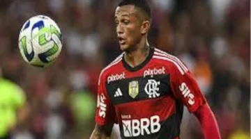 روما يقوي صفوفه بالتعاقد مع البرازيلي ويسلي فرانكا من فلامنجو بشكل رسمي