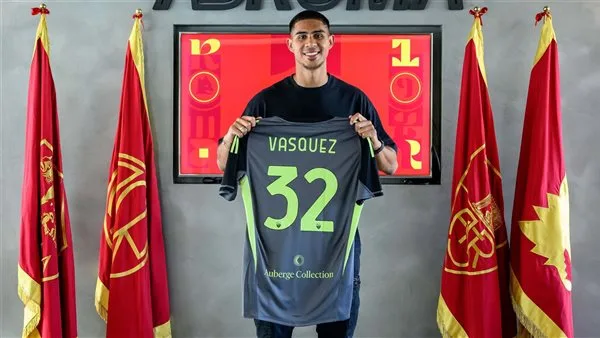 روما يوقع عقدًا مع حارس المرمى الكولومبي ديفيس فاسكيز حتى عام 2027 روما يوقع عقدًا مع حارس المرمى الكولومبي ديفيس فاسكيز حتى عام 2027