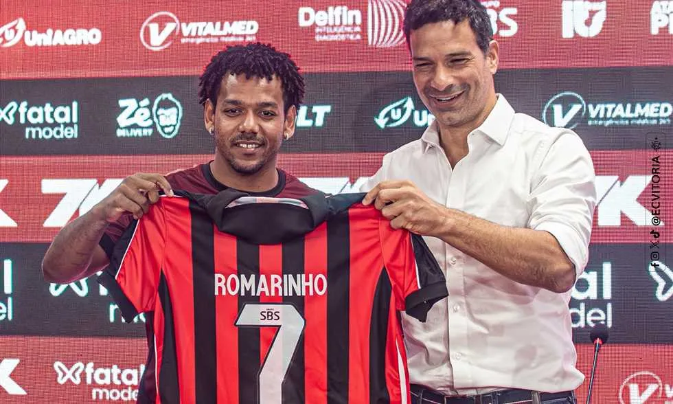 رومارينيو يعود إلى الدوري البرازيلي بقميص بيبيتو بعد 11 عاماً في الخليج