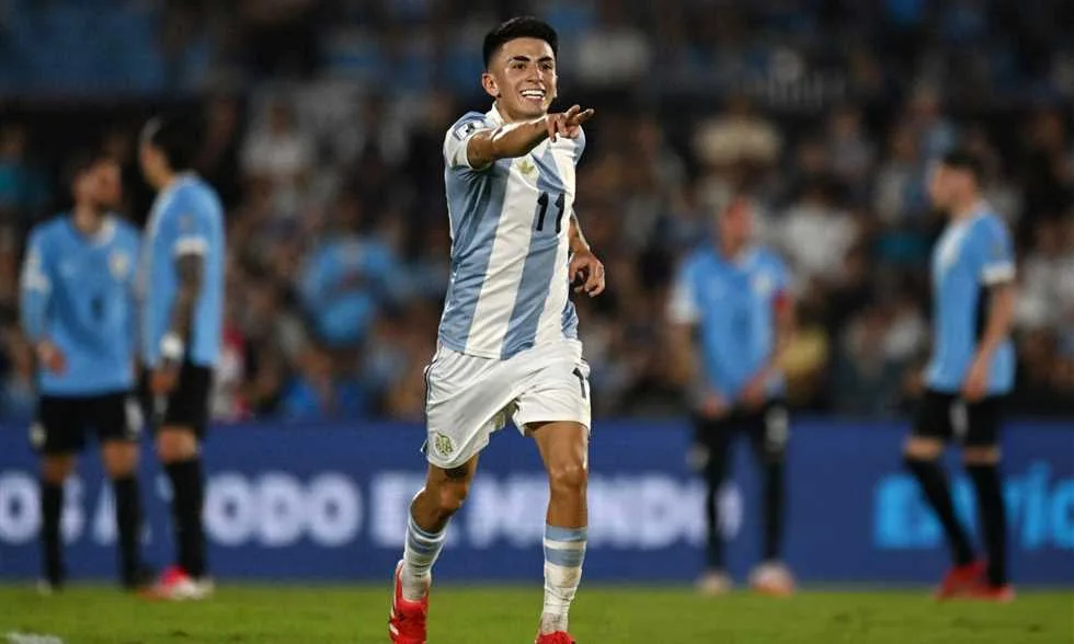 رومانو: أتلتيكو مدريد يجري محادثات مع بوتافوجو لانتقال تياجو ألمادا.