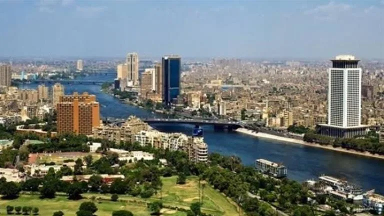 رياح وأمطار وانخفاض درجات الحرارة.. تنبؤات الطقس للأيام الستة القادمة رياح وأمطار وانخفاض درجات الحرارة.. تنبؤات الطقس للأيام الستة القادمة