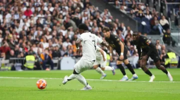 ريال مدريد يتجنب المنافسة مع مبابي من أجل فينيسيوس