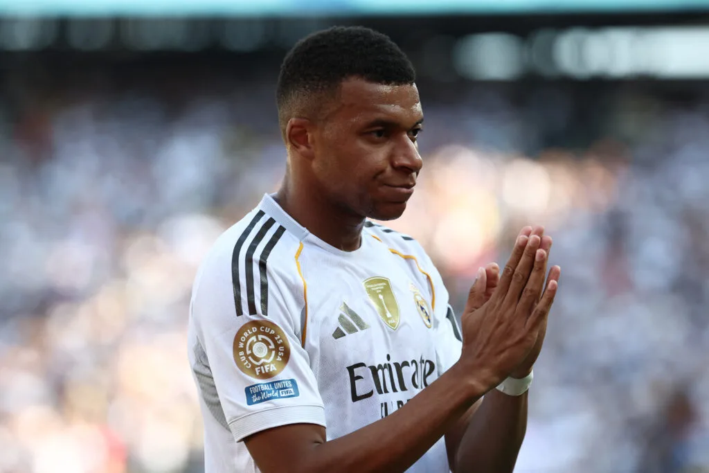 ريال مدريد يتخلى عن كيليان مبابي بسبب فحص المنشطات! ريال مدريد يتخلى عن كيليان مبابي بسبب فحص المنشطات!